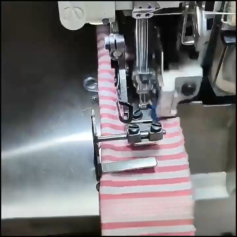 คู่มือเท้า/ลูกไม้/วงยืดหยุ่น P - Overlock Sewing Machine 4 Thread บทวิจารณ์และราคา